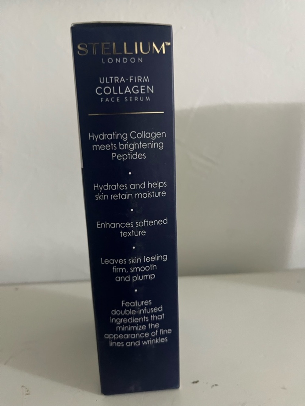 Merle Roberts Perfectionist 24K Gold & Collagen Firming Serum - Gold - Picture 2 of 7